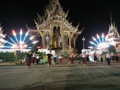 บรรยากาศ วัดป่าแสงอรุณ