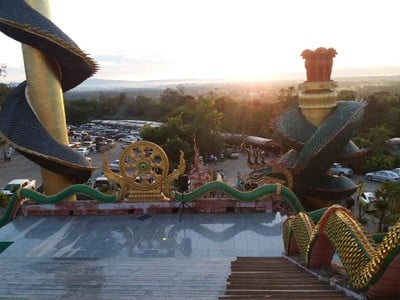 บรรยากาศ วัดถ้ำผาเกิ้ง