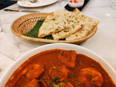 Garlic naan