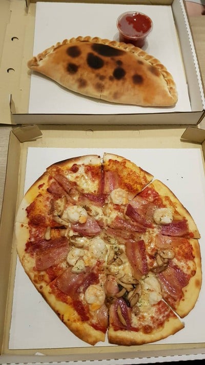 อาหาร หรือ เครื่องดื่ม