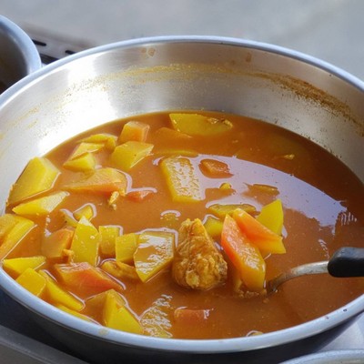 แกงส้มมะละกอ