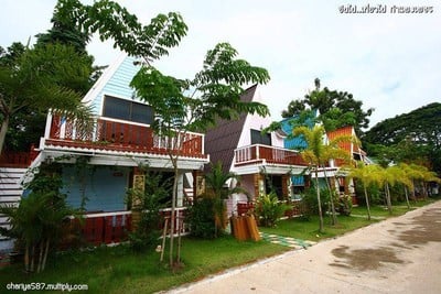 ขอบคุณรูปภาพจาก Rainbow House Resort