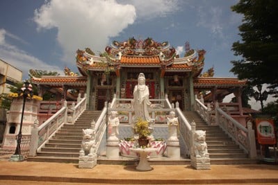 บรรยากาศ ตลาดศาลเจ้าโรงทอง