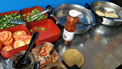 อาหาร หรือ เครื่องดื่ม