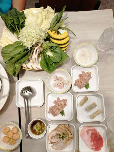 อาหาร หรือ เครื่องดื่ม