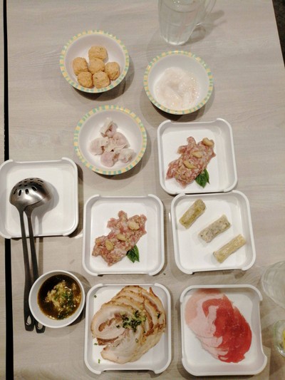 อาหาร หรือ เครื่องดื่ม