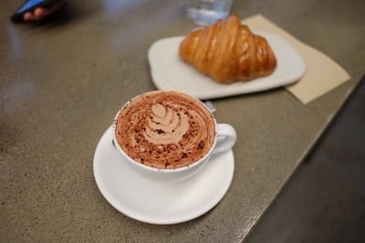 Lune Croissanterie CBD
