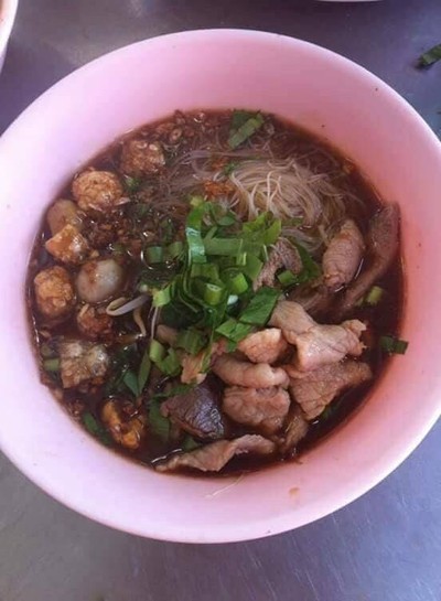 หมี่น้ำตก