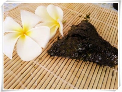 ข้าวปั้นไส้ปลาซาบะ ข้าวปั้นไส้ปลาซาบะ