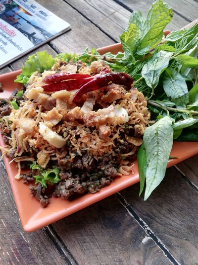 ลาบคั่วหมู