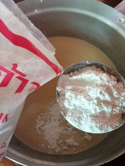 วิธีทำ ขนมหม้อเเกง สูตรโบราณ วิธีทำ ขนมหม้อเเกง สูตรโบราณ