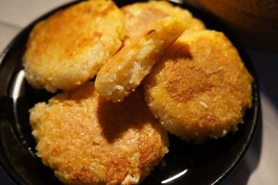 ข้าวเหนียวทอดกรอบ