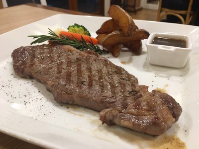 พรีเมี่ยม ออสเตรเลีย วากิว Kobe Wagyu Australia Striploin