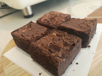 BROWNIE