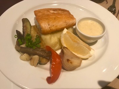 สเต็กปลาแซลม่อน