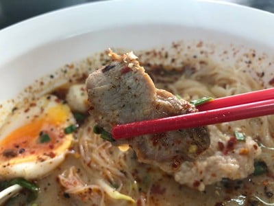 ก๋วยเตี๋ยวน้ำเต้าหู้ (ต้มยำ)