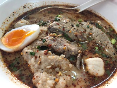 ก๋วยเตี๋ยวน้ำเต้าหู้ (ต้มยำ)