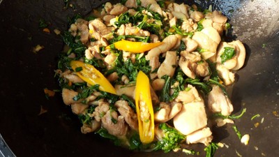 วิธีทำ กะเพราไก่ วิธีทำ กะเพราไก่