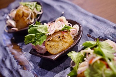 ยำหอยเชลล์หมูหวาน