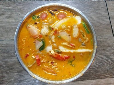 ต้มยำกุ้งมะพร้าวอ่อน