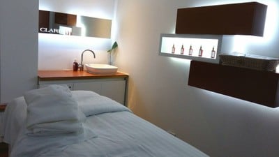 Clarins Skin Spa (คลาแรงส์ สกิน สปา) สยามพารากอน Clarins Skin Spa (คลาแรงส์ สกิน สปา) สยามพารากอน