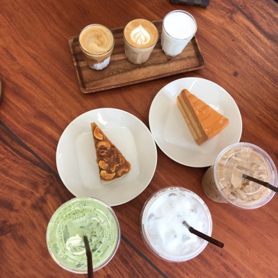 อาหาร หรือ เครื่องดื่ม