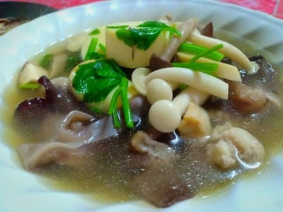 วิธีทำ แกงจืดเห็ดรวมเต้าหูหมูสับ