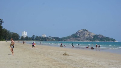 บรรยากาศ หาดสวนสนประดิพัทธ์