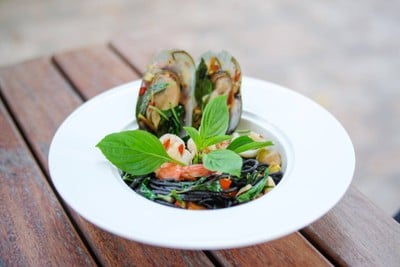 The Kottage Cafe (เดอะ คอทเทจ คาเฟ่) ลาดหลุมแก้ว The Kottage Cafe (เดอะ คอทเทจ คาเฟ่) ลาดหลุมแก้ว