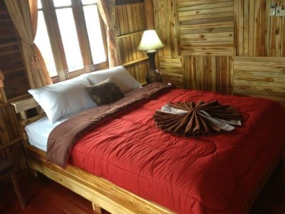 เรือนทองรีสอร์ท