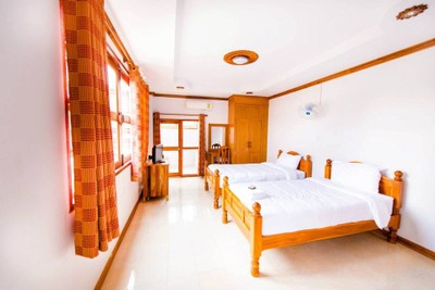 โรงแรมวิภาพร