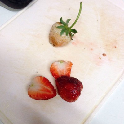 วิธีทำ Fresh Strawberries Smoothie วิธีทำ Fresh Strawberries Smoothie