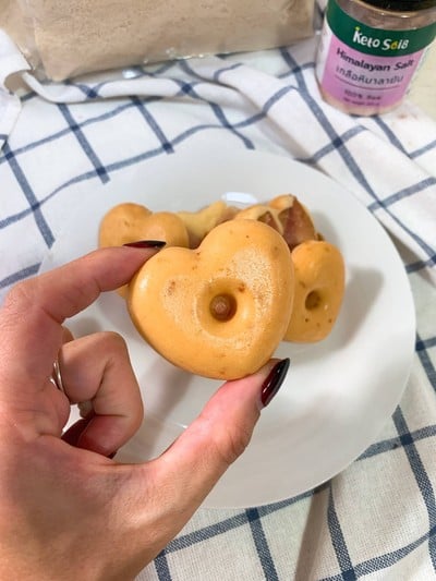 Donut ไร้แป้ง ไร้น้ำตาล