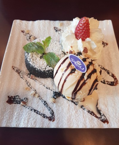 ไอศครีมช็อคโกแลตลาวา