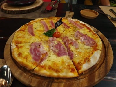 เมนูของร้าน Olim House Pizza Homemade