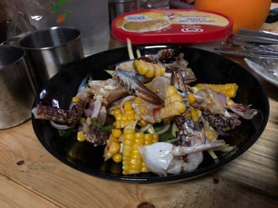 ร้านคนละยำสองยำ