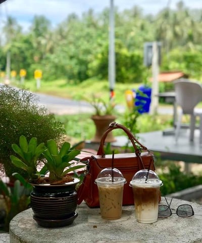 บรรยากาศ ริมปริงคอฟฟี่