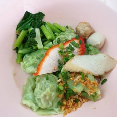 บะหมี่เกี๊ยวหยกจัมโบ้ บะหมี่เกี๊ยวหยกจัมโบ้