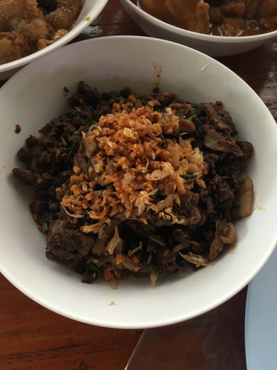 ลาบเนื้อดิบ