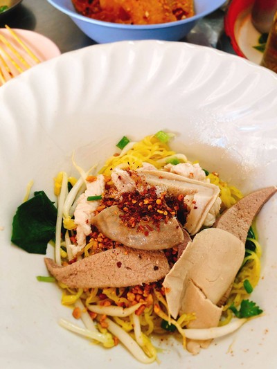นายแกละก๋วยเตี๋ยวหมูต้มยำใบตำลึง (เจ้าเก่าตลิ่งชัน) ตลิ่งชัน นายแกละก๋วยเตี๋ยวหมูต้มยำใบตำลึง (เจ้าเก่าตลิ่งชัน) ตลิ่งชัน
