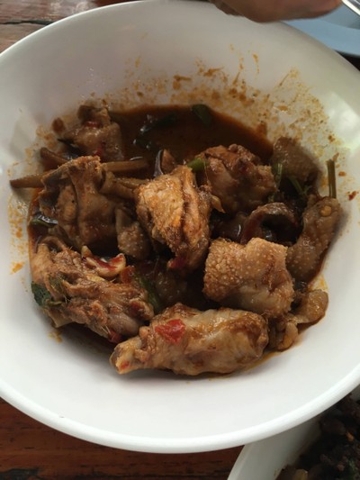 แกงคั่วไก่