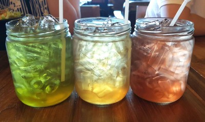 อาหาร หรือ เครื่องดื่ม