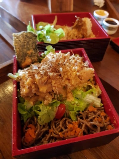 โซบะสลัด