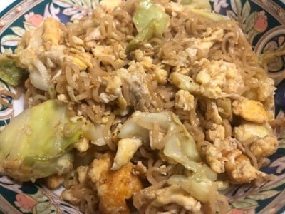 วิธีทำ มาม่าผัดไข่ วิธีทำ มาม่าผัดไข่