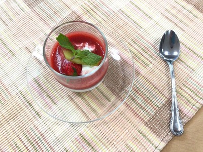 วิธีทำ พานาคอตต้าซอสสตรอเบอร์รี่