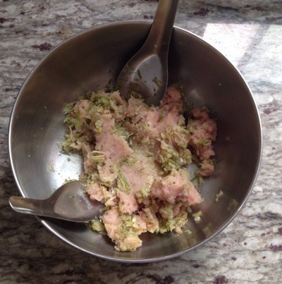 วิธีทำ หมูปั้นทอดกระเทียม