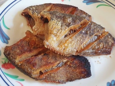 วิธีทำ ยำปลาสลิดทอดกรอบ วิธีทำ ยำปลาสลิดทอดกรอบ