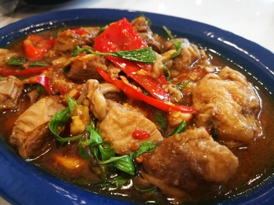 ผัดแซ่บหมูตุ๋น