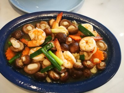 เห็ดหอมสดผัดกุ้ง