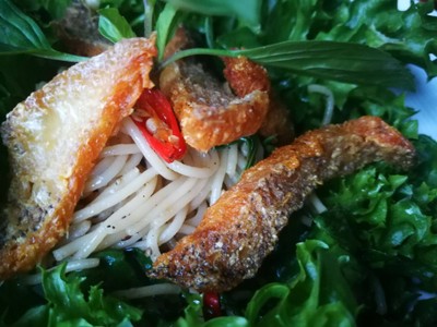 สปาเก็ตตี้ผัดปลาสลิด